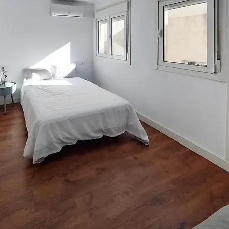 Apartamento Gorgeous In With Wifi Alicante